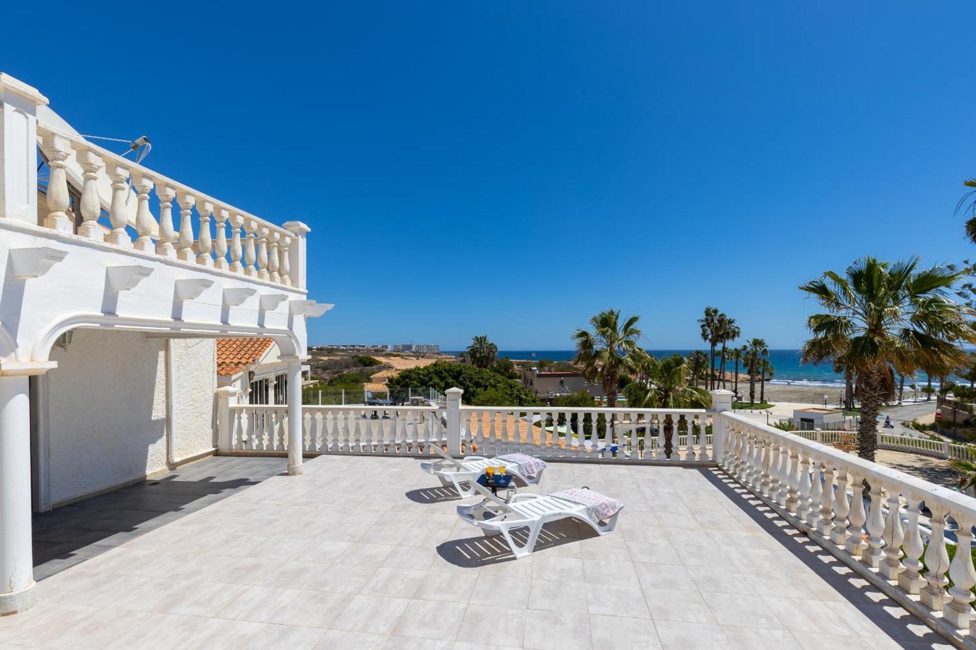 Fidalsa Grand Mediterranean Beachfront Villa Playa Flamenca Exterior foto